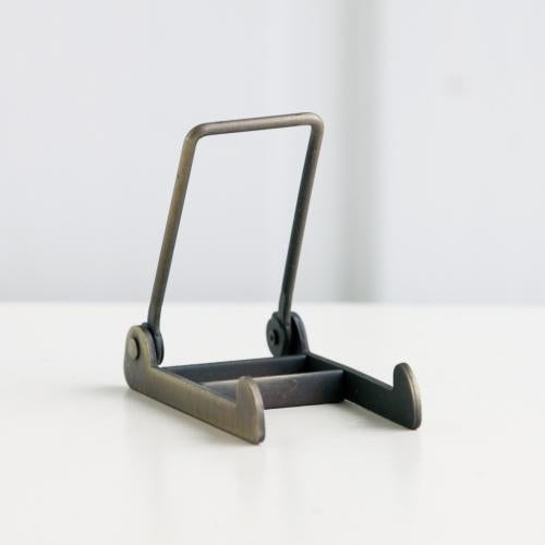 Plaque stand display accessory for small keepsake plaques